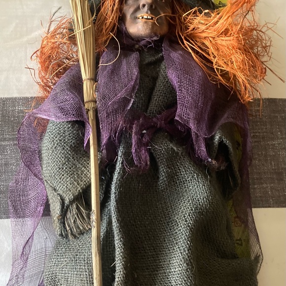 Vintage/Primitive witch tree topper 1980’s 23 inches tall - Picture 3 of 13